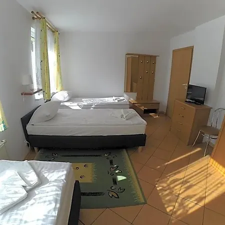 Orman Evi Osrodek Wypoczynkowy Merkury *