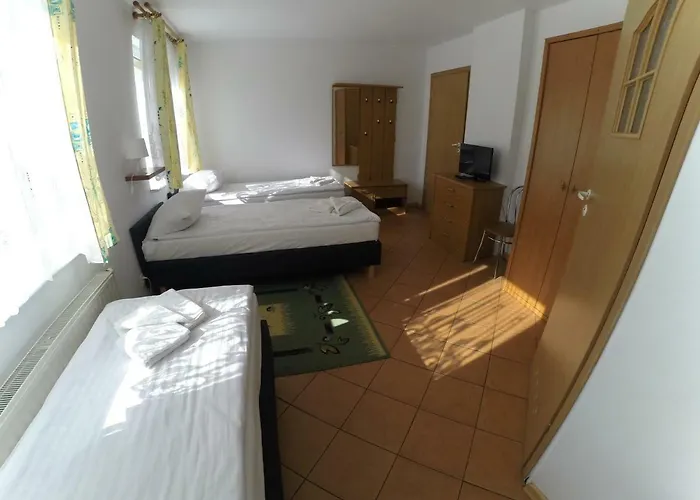 Osrodek Wypoczynkowy Merkury * מיצ'יצ'ניו